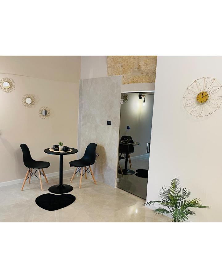 Suite Whiteflower 巴里 外观 照片
