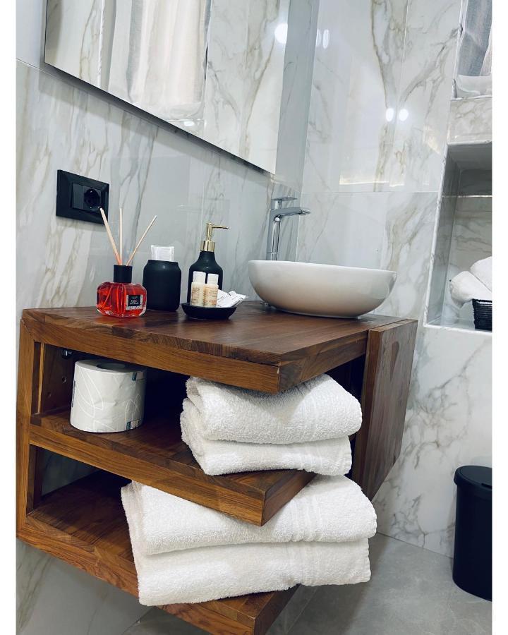 Suite Whiteflower 巴里 外观 照片